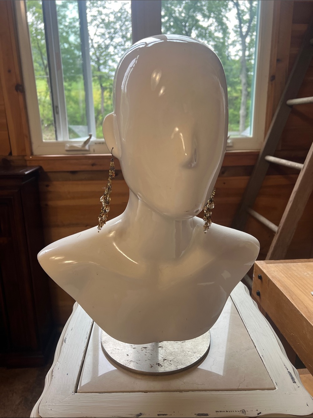 Female head mannequin adjustable height